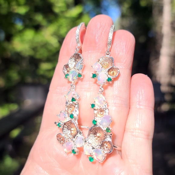 STUNNING Opal & Green Onyx floral chandelier sterling &gold dramatic earrings - Picture 5 of 8